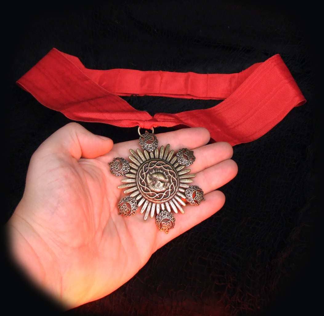 Um Medallion Of Dracula Ltd Ed Prop Rep - immagine 3