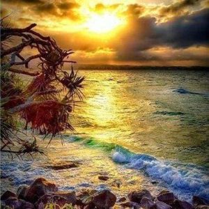 Diamond Painting - Onde Vicino Alle Rocce Diamond Painting | Seos Shop ®